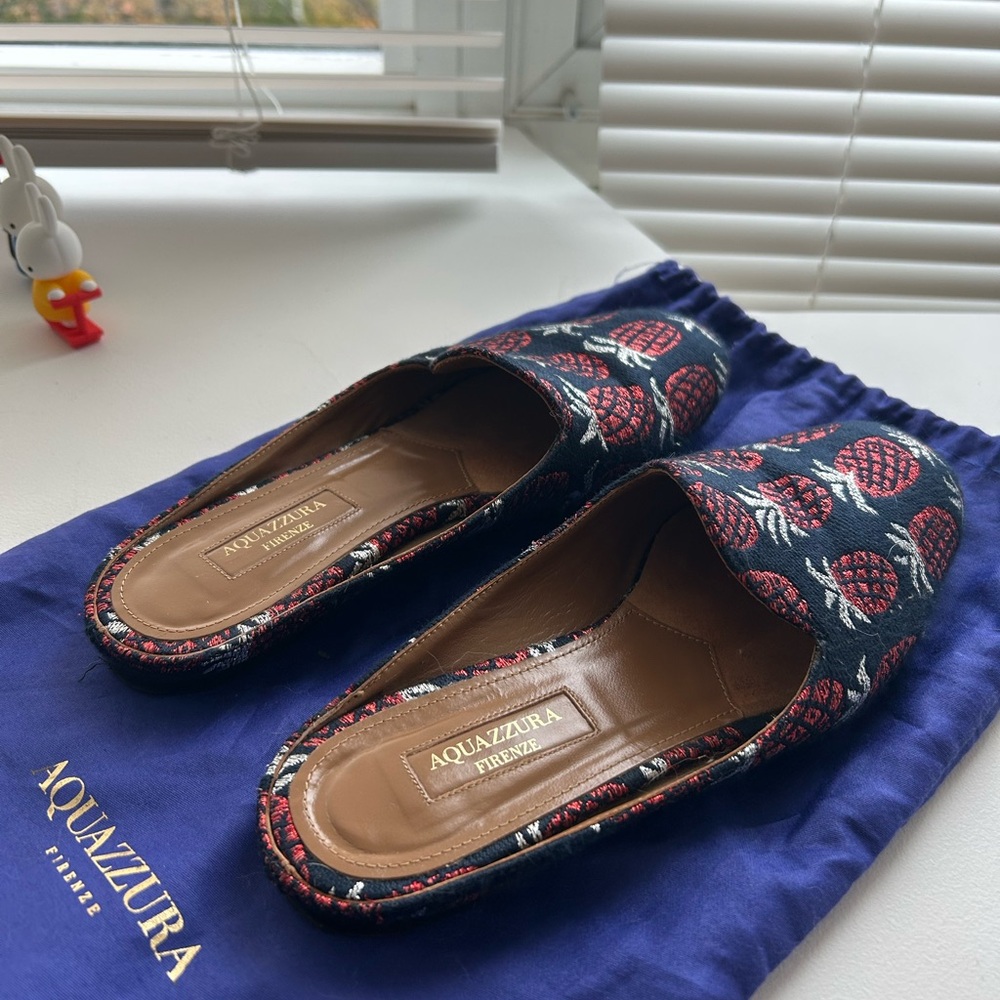 Aquazzura Navy and Crimson Patterned Loafers - Picture 3 of 4